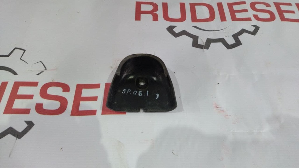 крышка нижнего кронштейна левого зеркала б/у - 1